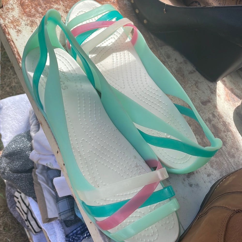 Croc jelly shoes